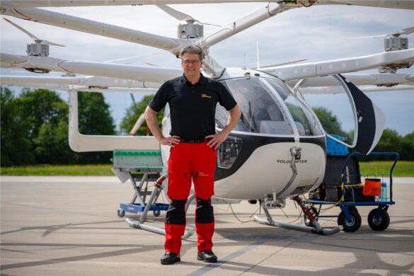 eVTOL India, eVTOL aircraft India, eVTOL companies in India, electric air taxi India, air taxi India, India eVTOL market, eVTOL defence India, military eVTOL, defence eVTOL aircraft, eVTOL technology India, advanced air mobility India, urban air mobility India, eVTOL manufacturers India, electric aircraft India, eVTOL cargo aircraft India,