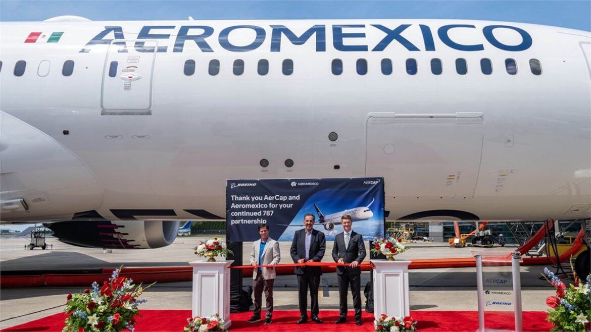 AerCap Boeing 787 delivery, Aeroméxico 25th Dreamliner, AerCap 100th Boeing 787, Boeing 787-9 Aeroméxico, AerCap 787 aircraft fleet, Aeroméxico Boeing 787 fleet, Boeing Dreamliner leasing, AerCap Boeing orderbook, Aeroméxico long haul fleet, Boeing 787 widebody aircraft,
