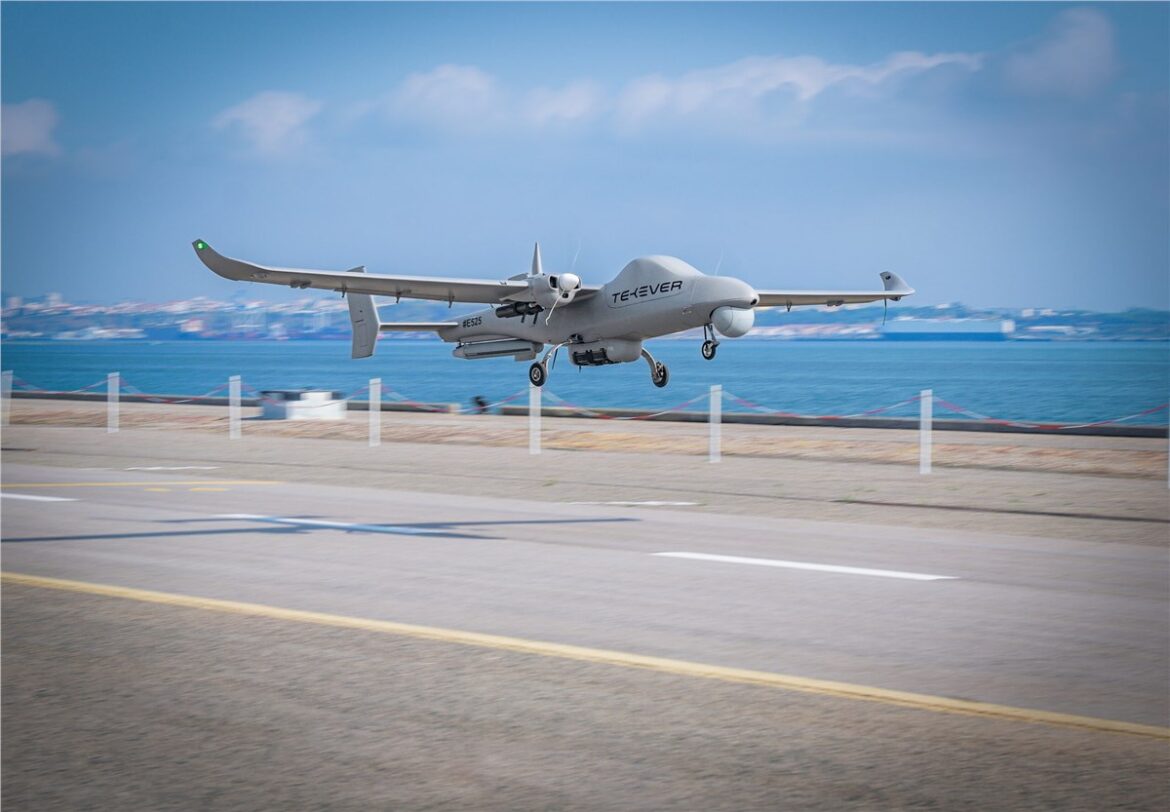 TEKEVER CORVUS, British Army surveillance drones, TEKEVER AR5, UK military drones, Watchkeeper replacement, autonomous surveillance systems, AI-enabled military drones, British defence technology, military ISR drones, Indian defence magazines, drone magazines in India, Indian defence drone news,